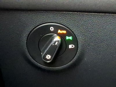 2025 Volkswagen Taos 1.5T SE Black