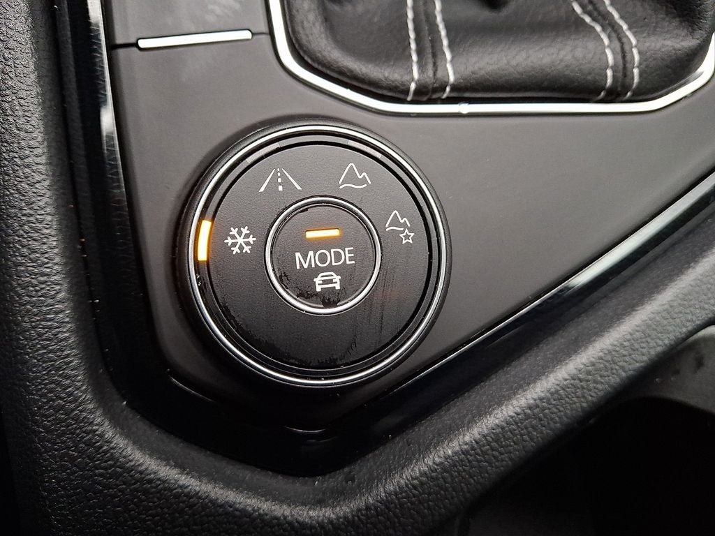 2025 Volkswagen Taos 1.5T SE Black