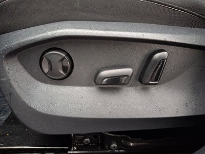 2025 Volkswagen Taos 1.5T SE Black