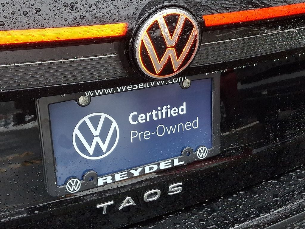 2025 Volkswagen Taos 1.5T SE Black