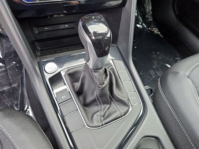 2026 Volkswagen Taos 1.5T SE Black