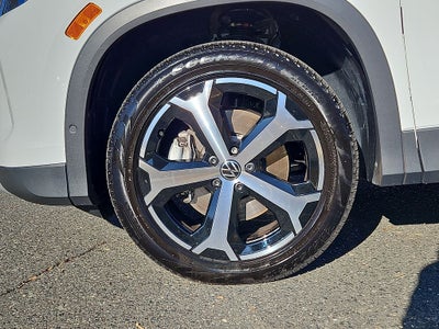 2025 Volkswagen Tiguan 2.0T SE