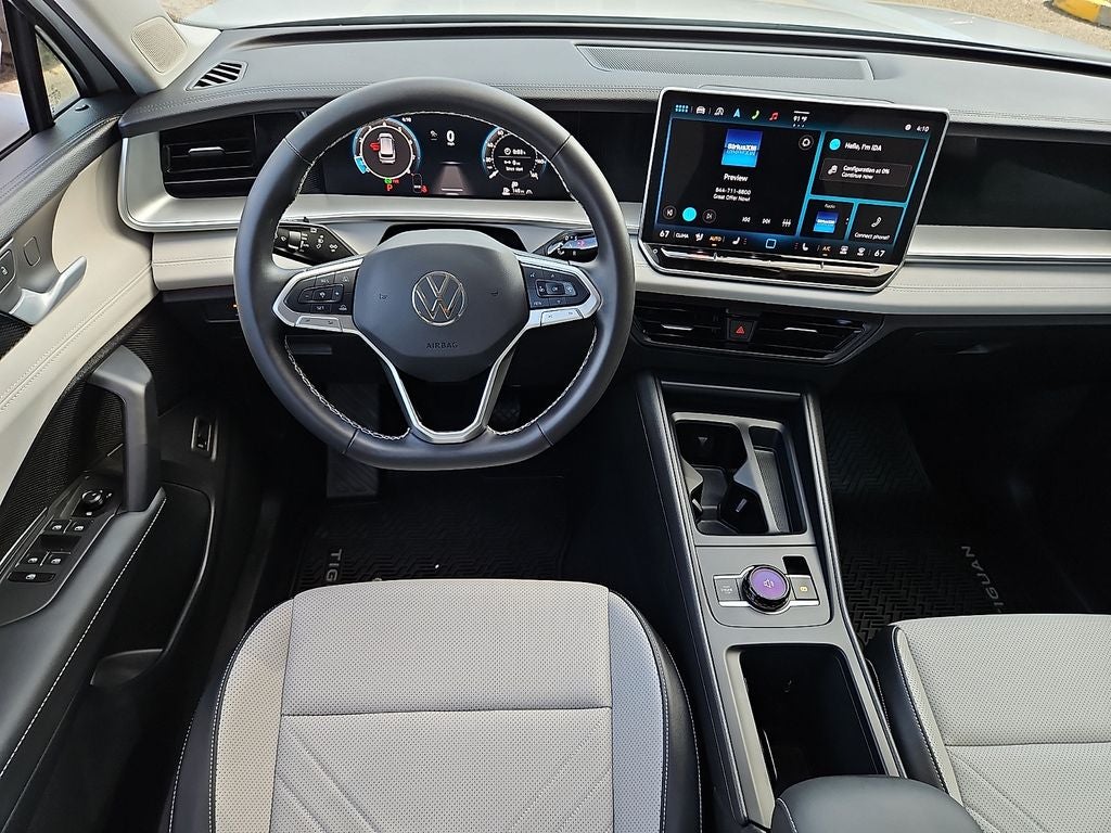 2025 Volkswagen Tiguan 2.0T SE