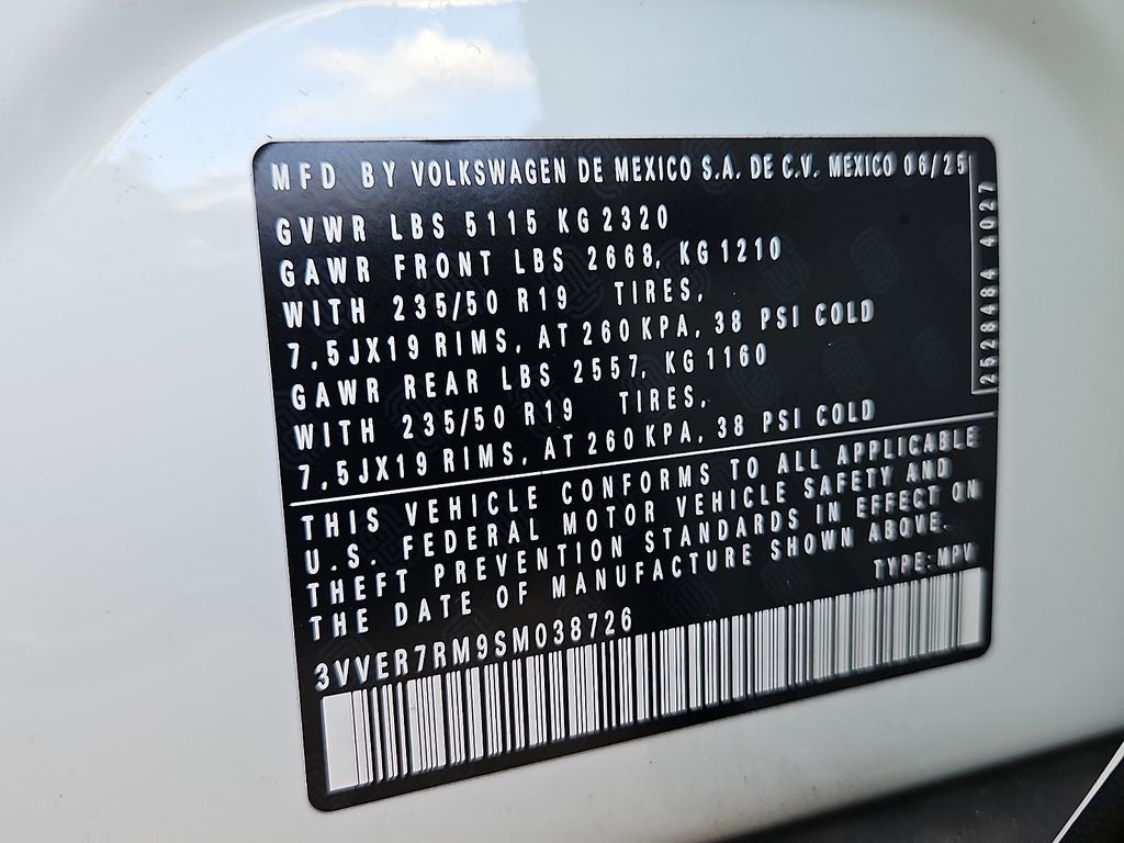2025 Volkswagen Tiguan 2.0T SE
