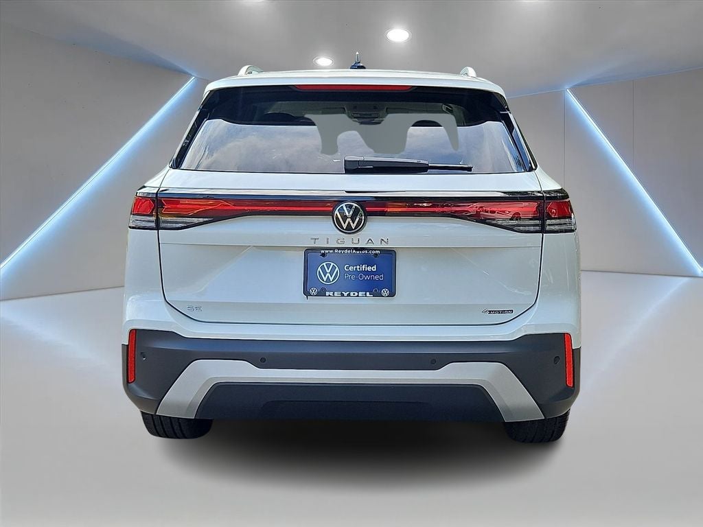 2025 Volkswagen Tiguan 2.0T SE