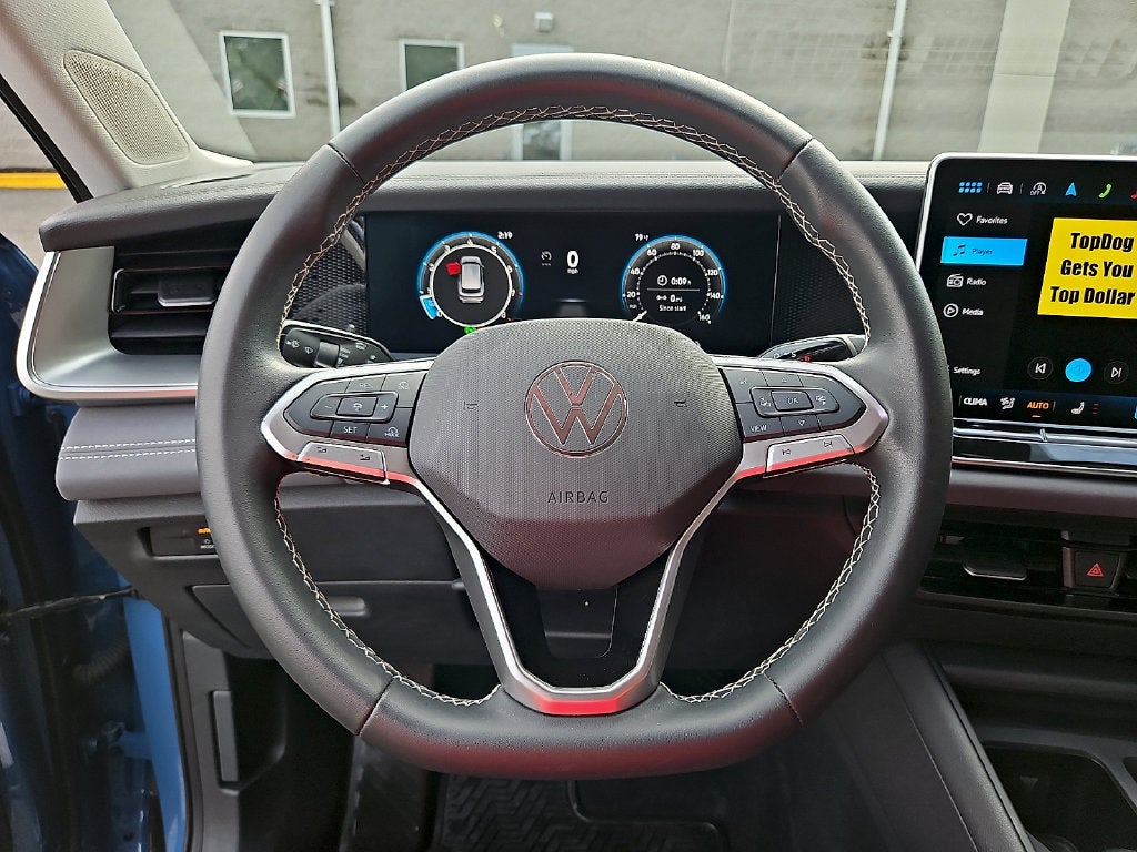 2025 Volkswagen Tiguan 2.0T SE