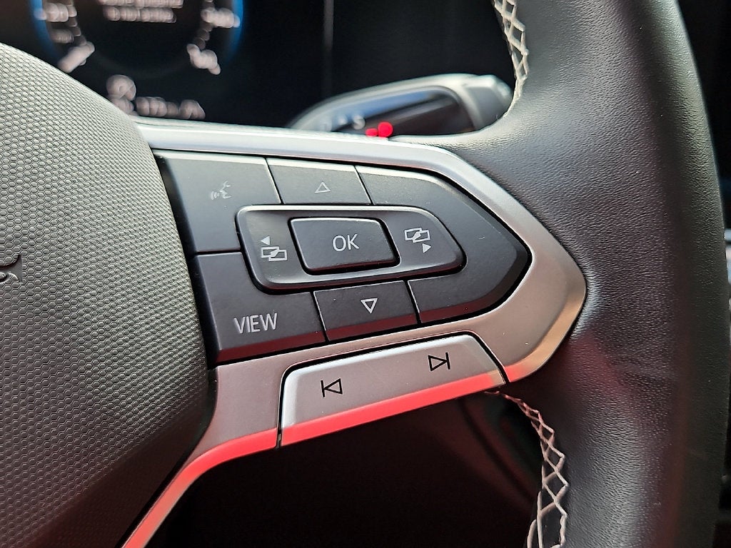 2025 Volkswagen Tiguan 2.0T SE
