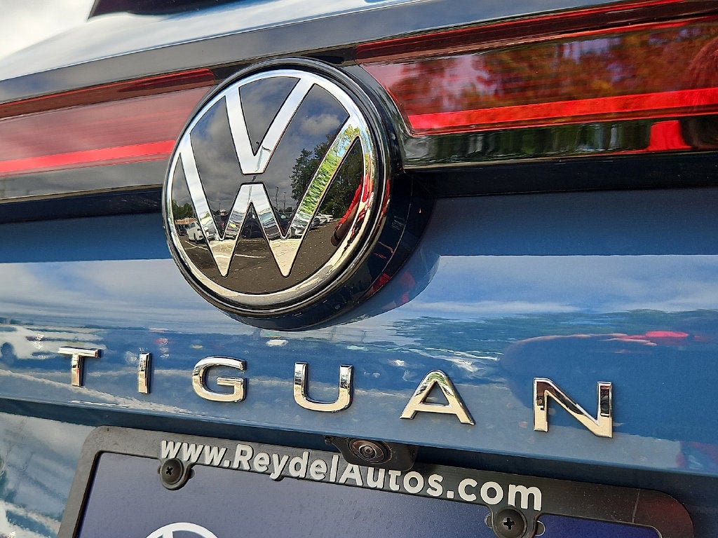 2025 Volkswagen Tiguan 2.0T SE