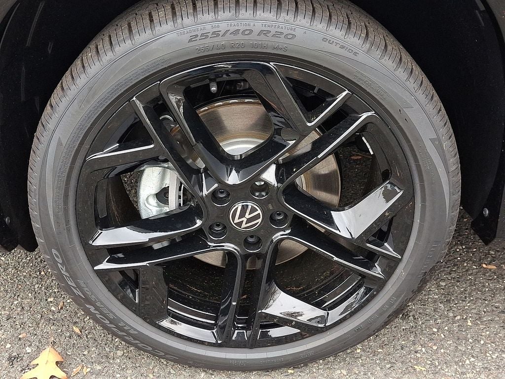 2026 Volkswagen Tiguan 2.0T SE R-Line Black