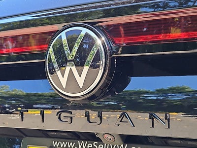 2026 Volkswagen Tiguan 2.0T SE R-Line Black