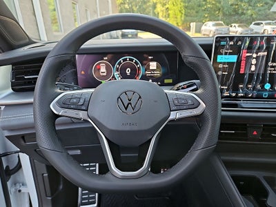 2026 Volkswagen Tiguan 2.0T SE R-Line Black