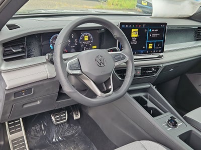 2026 Volkswagen Tiguan 2.0T SE R-Line Black