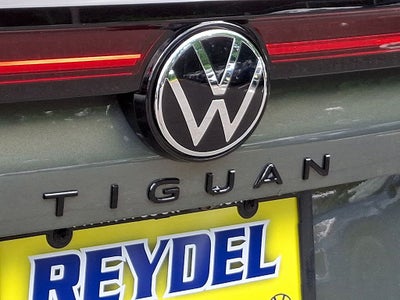 2026 Volkswagen Tiguan 2.0T SE R-Line Black