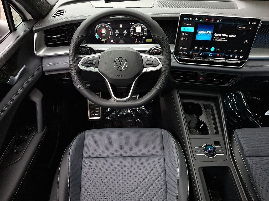 2026 Volkswagen Tiguan 2.0T SE R-Line Black