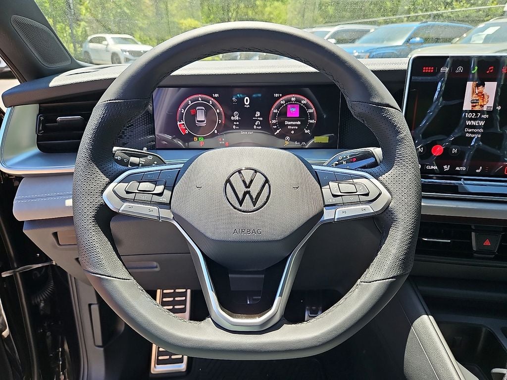 2026 Volkswagen Tiguan 2.0T SE R-Line Black