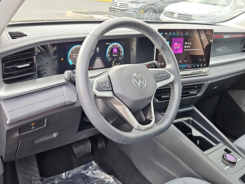 2025 Volkswagen Tiguan 2.0T SE