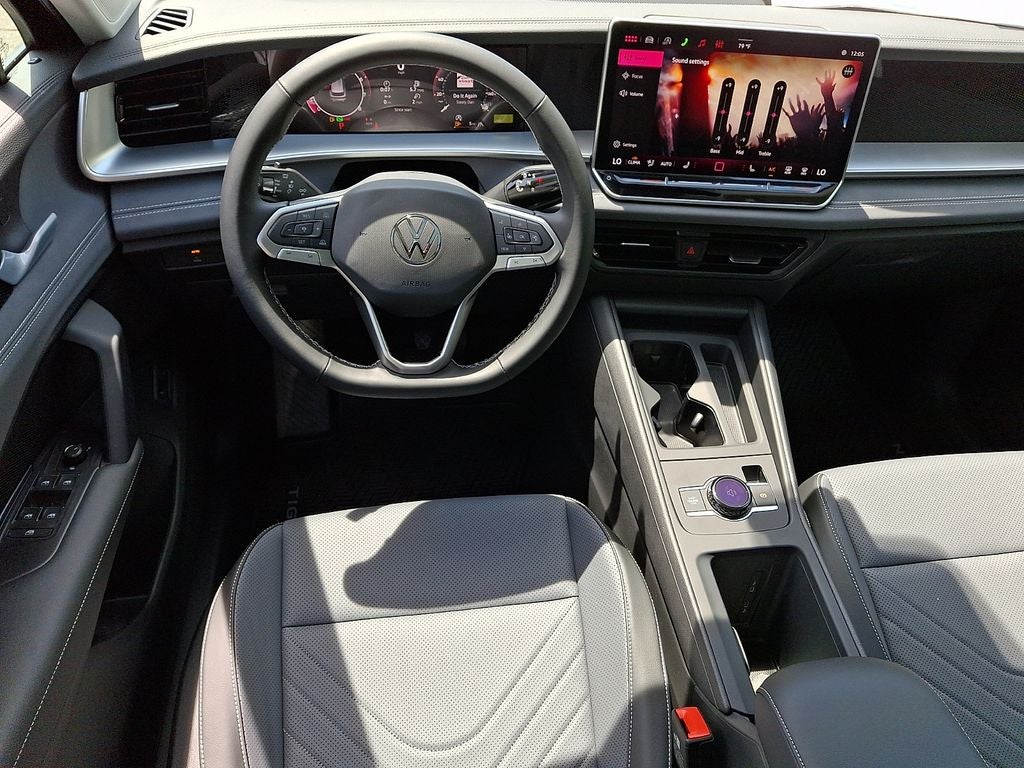 2026 Volkswagen Tiguan 2.0T SE