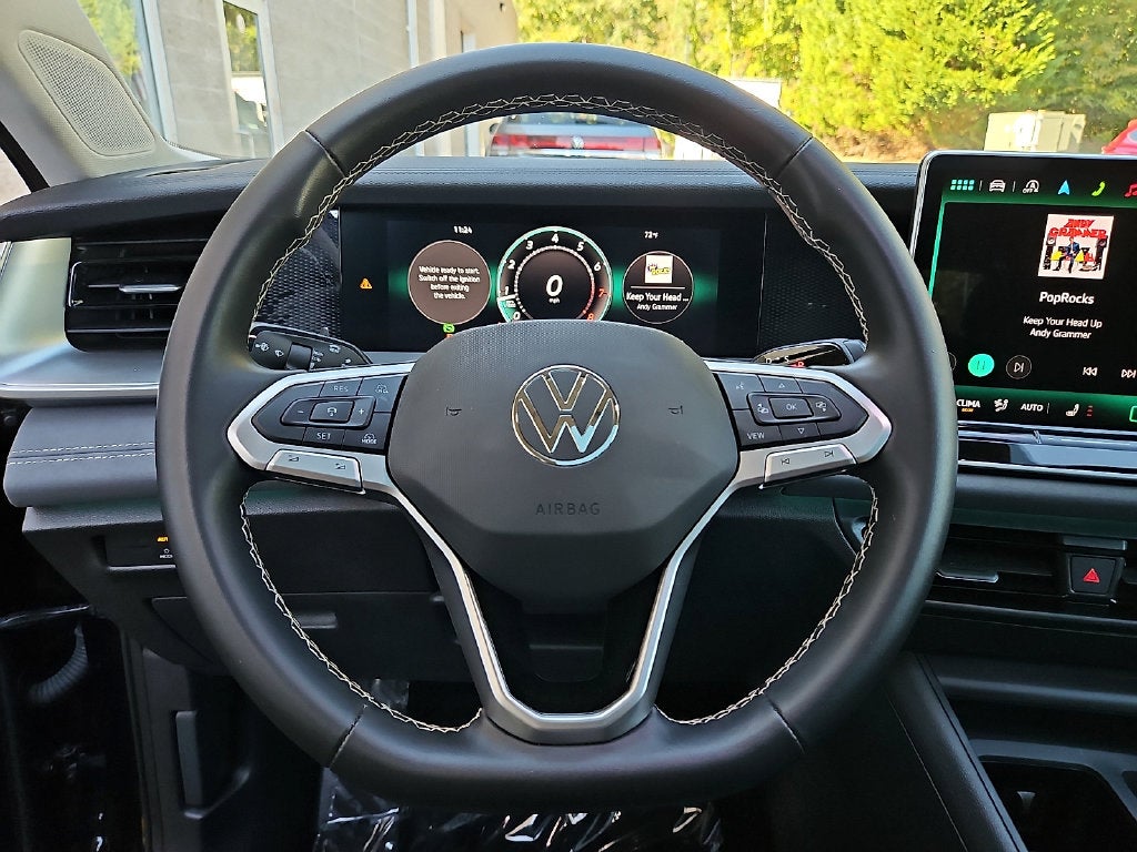 2025 Volkswagen Tiguan 2.0T SE
