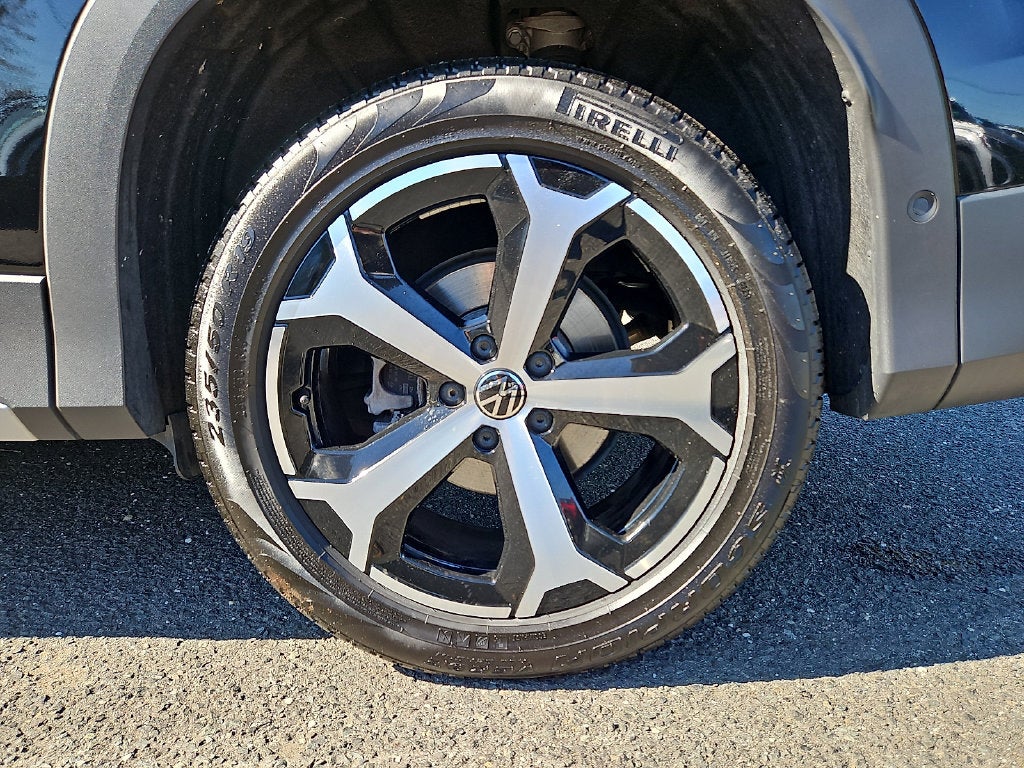 2025 Volkswagen Tiguan 2.0T SE