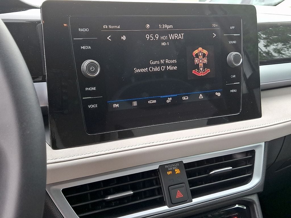 2025 Volkswagen Taos 1.5T SE