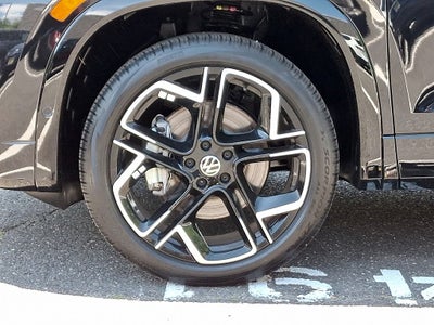2026 Volkswagen Tiguan 2.0T SEL R-Line Turbo