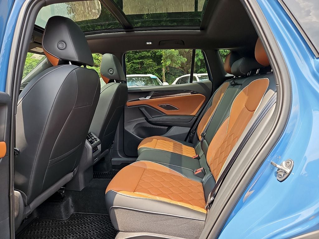 2026 Volkswagen Tiguan 2.0T SEL R-Line Turbo
