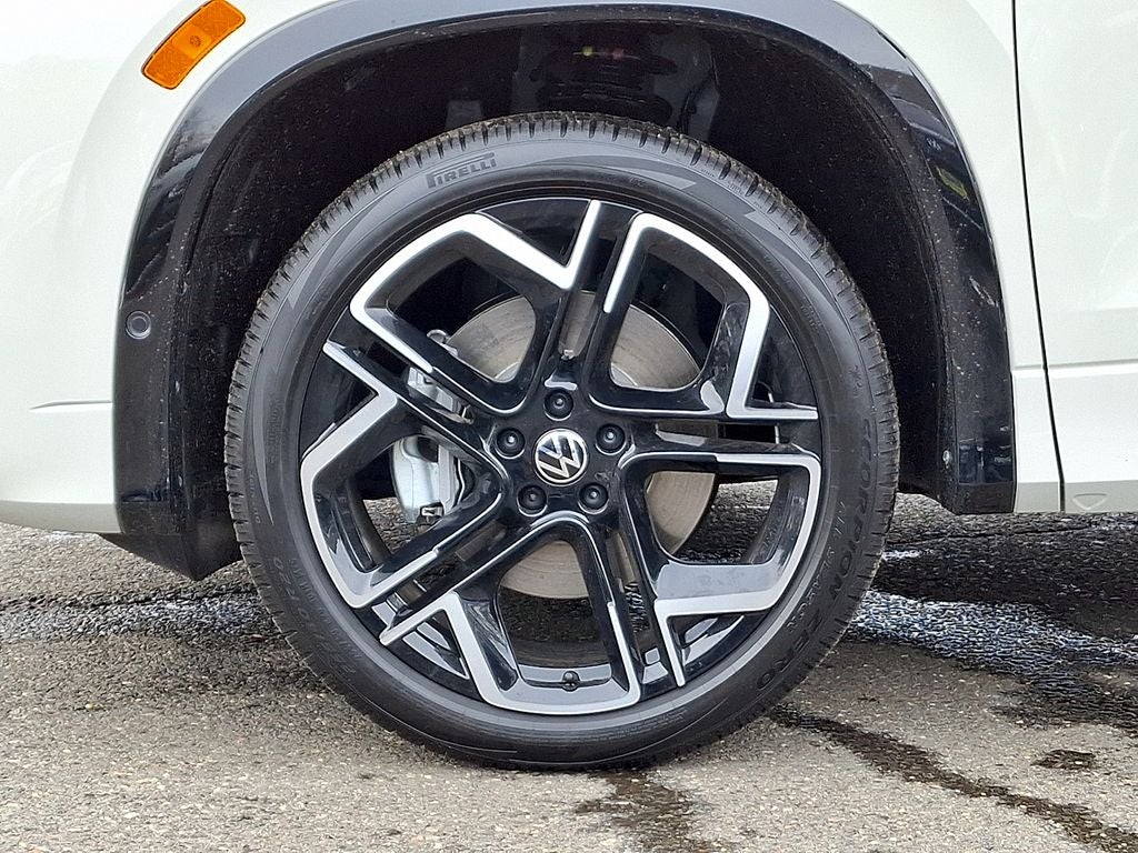 2026 Volkswagen Tiguan 2.0T SEL R-Line Turbo