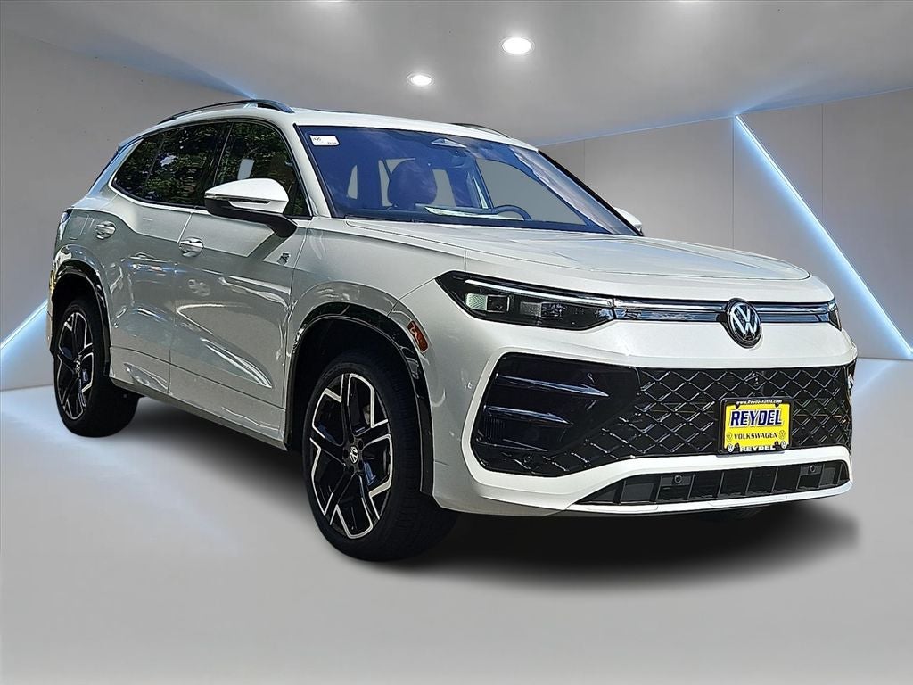 2026 Volkswagen Tiguan 2.0T SEL R-Line Turbo