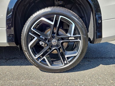 2026 Volkswagen Tiguan 2.0T SEL R-Line