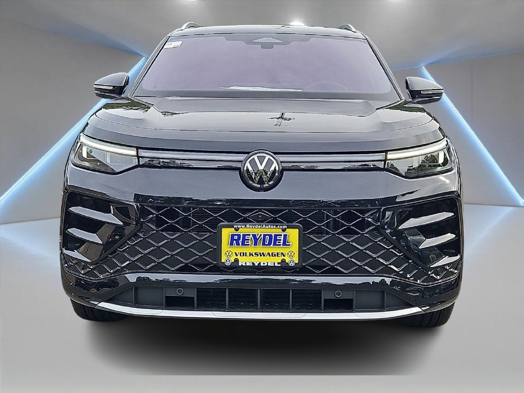 2026 Volkswagen Tiguan SEL R-Line Turbo