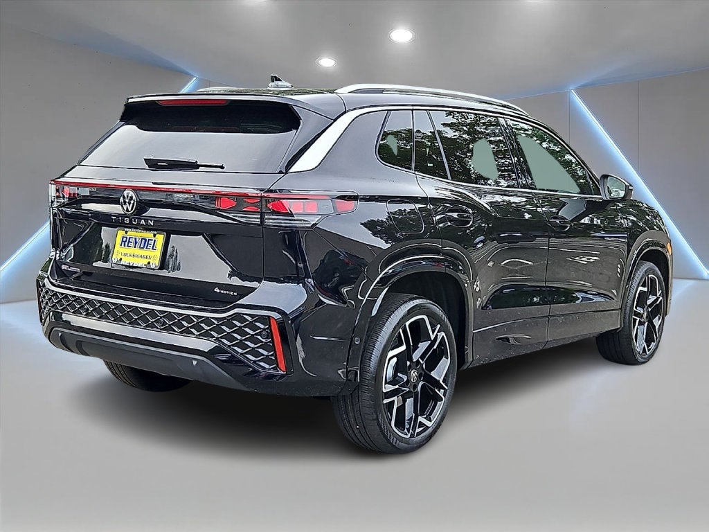 2026 Volkswagen Tiguan SEL R-Line Turbo