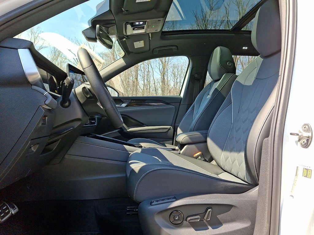 2026 Volkswagen Tiguan 2.0T SEL R-Line Turbo