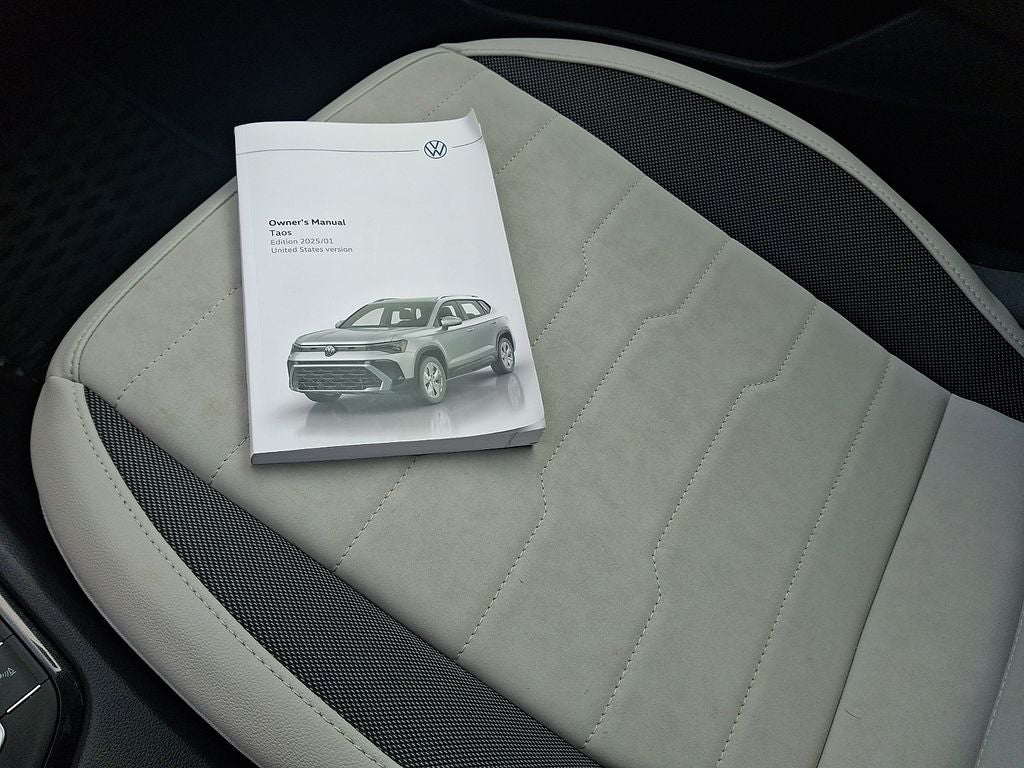 2025 Volkswagen Taos 1.5T SE