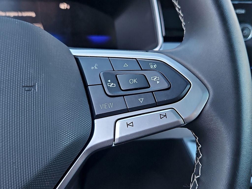 2025 Volkswagen Taos 1.5T SE