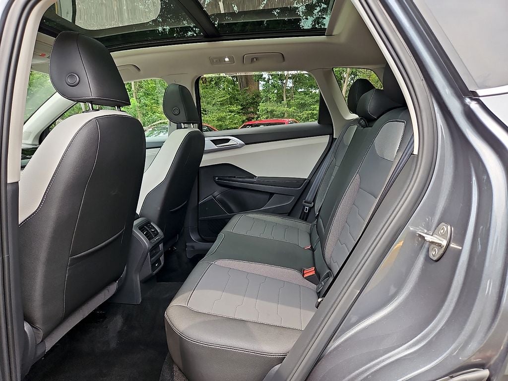 2025 Volkswagen Taos 1.5T SE