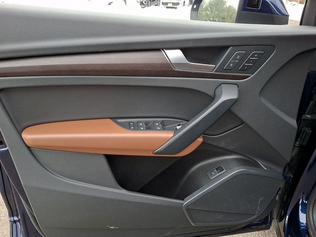 2023 Audi Q5 40 Premium quattro