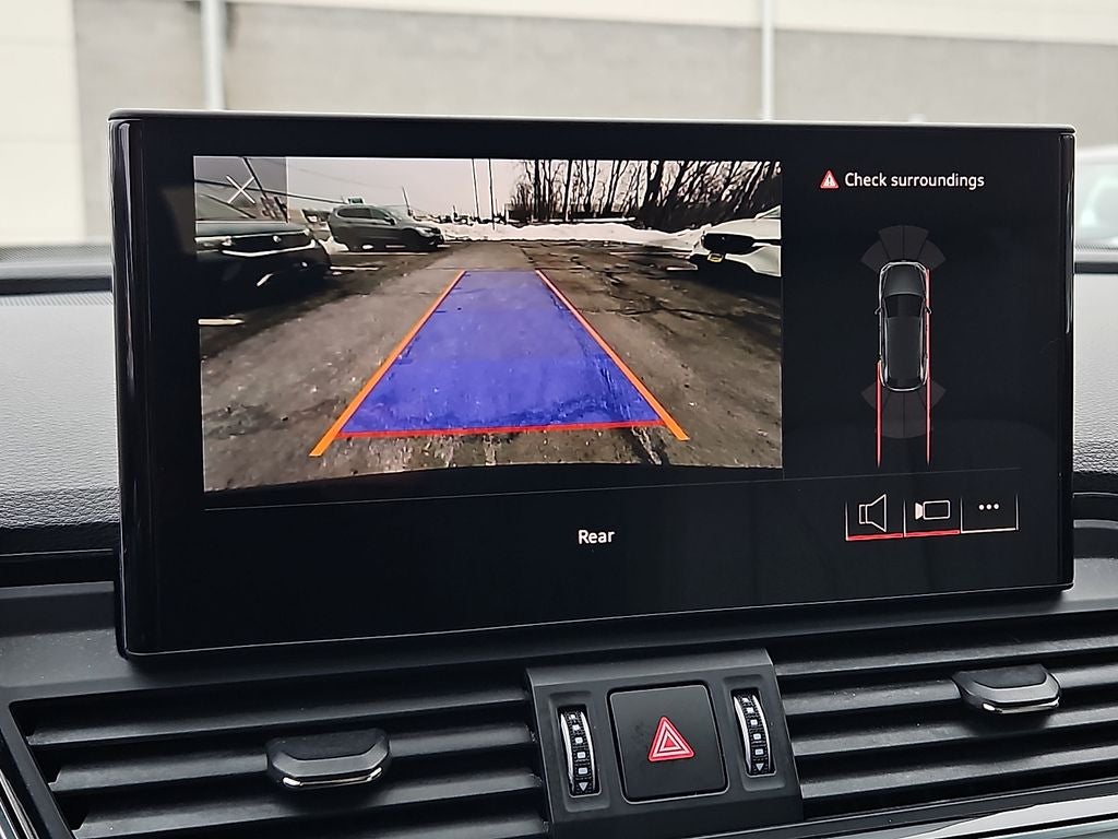 2022 Audi Q5 40 Premium quattro