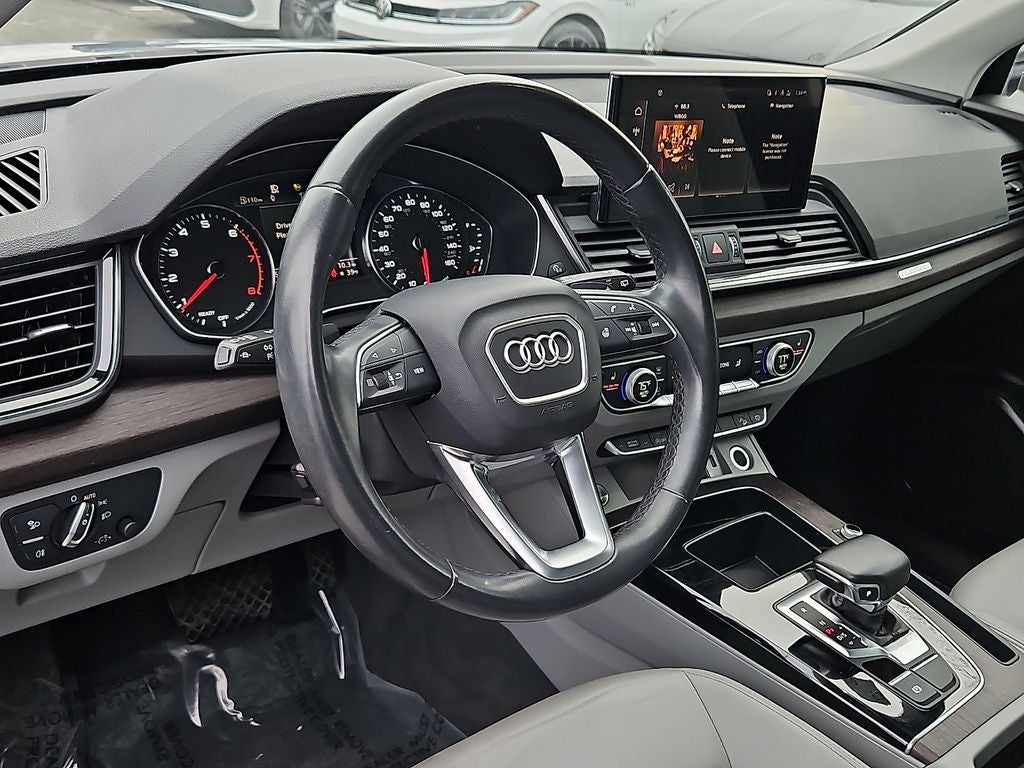 2022 Audi Q5 40 Premium quattro