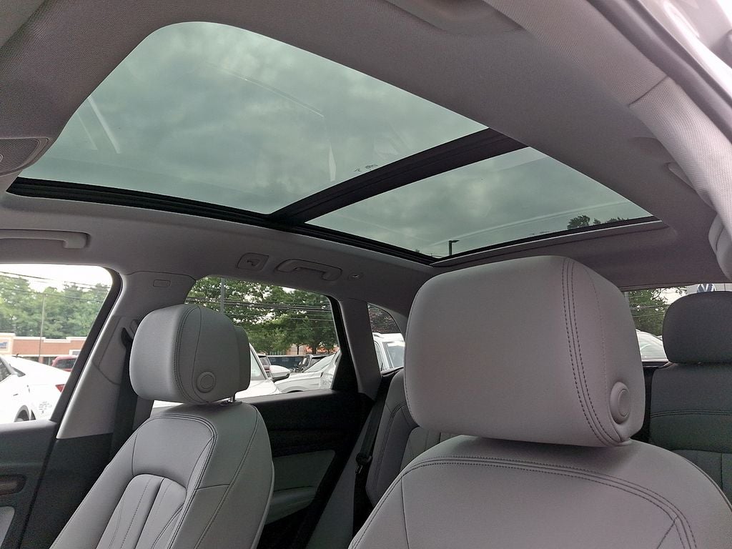 2023 Audi Q5 45 S line Premium quattro