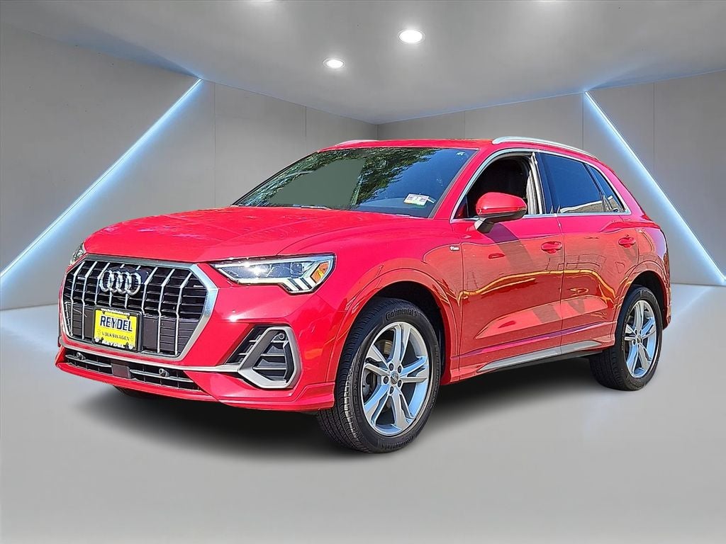 2019 Audi Q3 2.0T Premium Plus S line quattro