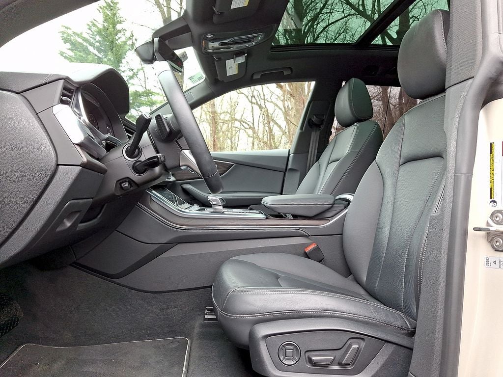 2023 Audi Q8 55 Premium Plus quattro