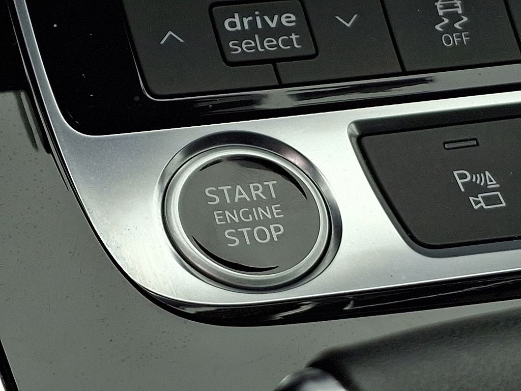 2023 Audi Q8 55 Premium Plus quattro