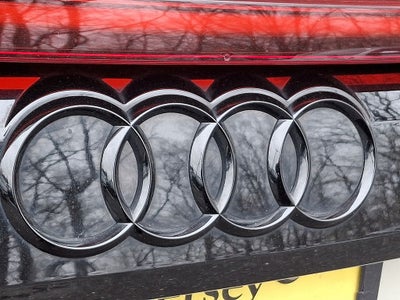 2023 Audi Q8 55 Premium Plus quattro