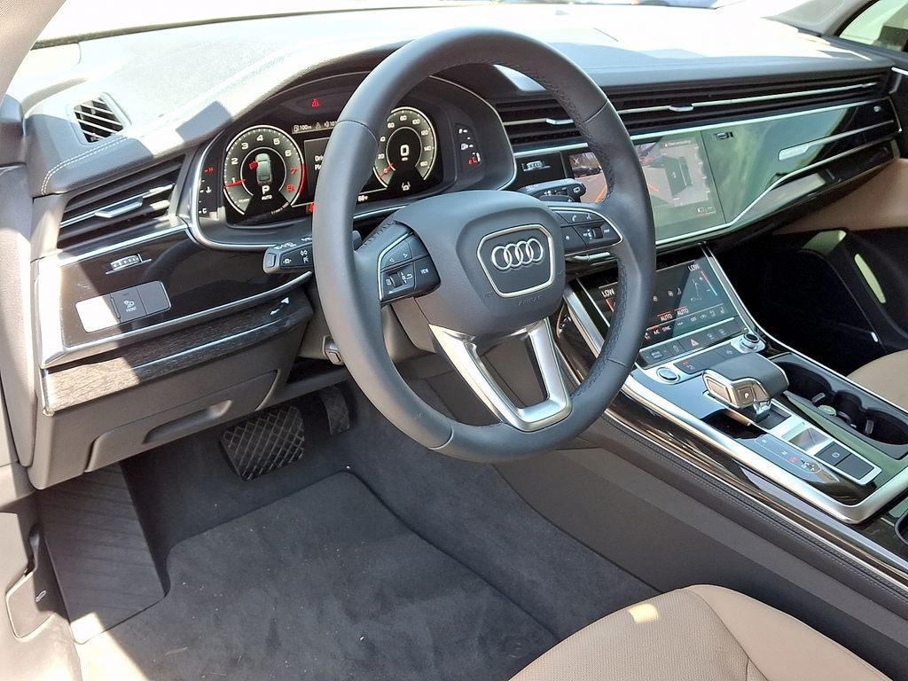 2023 Audi Q7 45 Premium Plus quattro