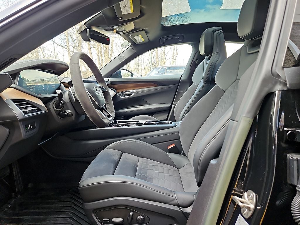 2023 Audi e-tron GT Premium Plus quattro