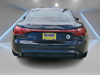 2023 Audi e-tron GT Premium Plus quattro