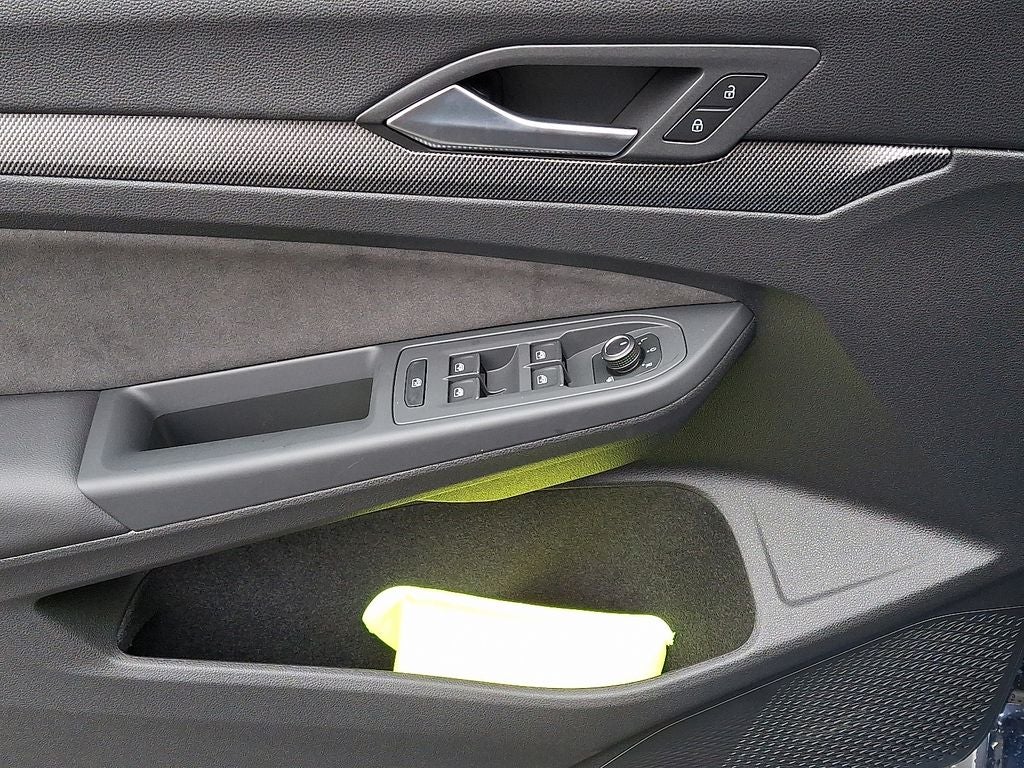 2025 Volkswagen Golf GTI 2.0T SE