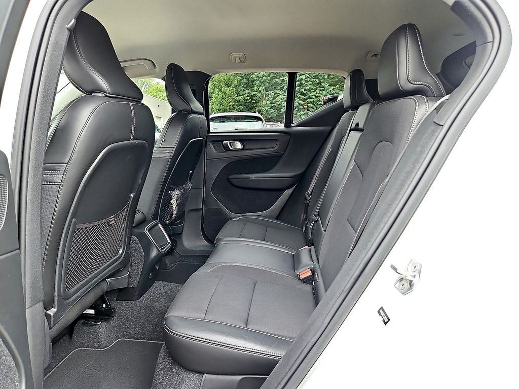 2020 Volvo XC40 Momentum
