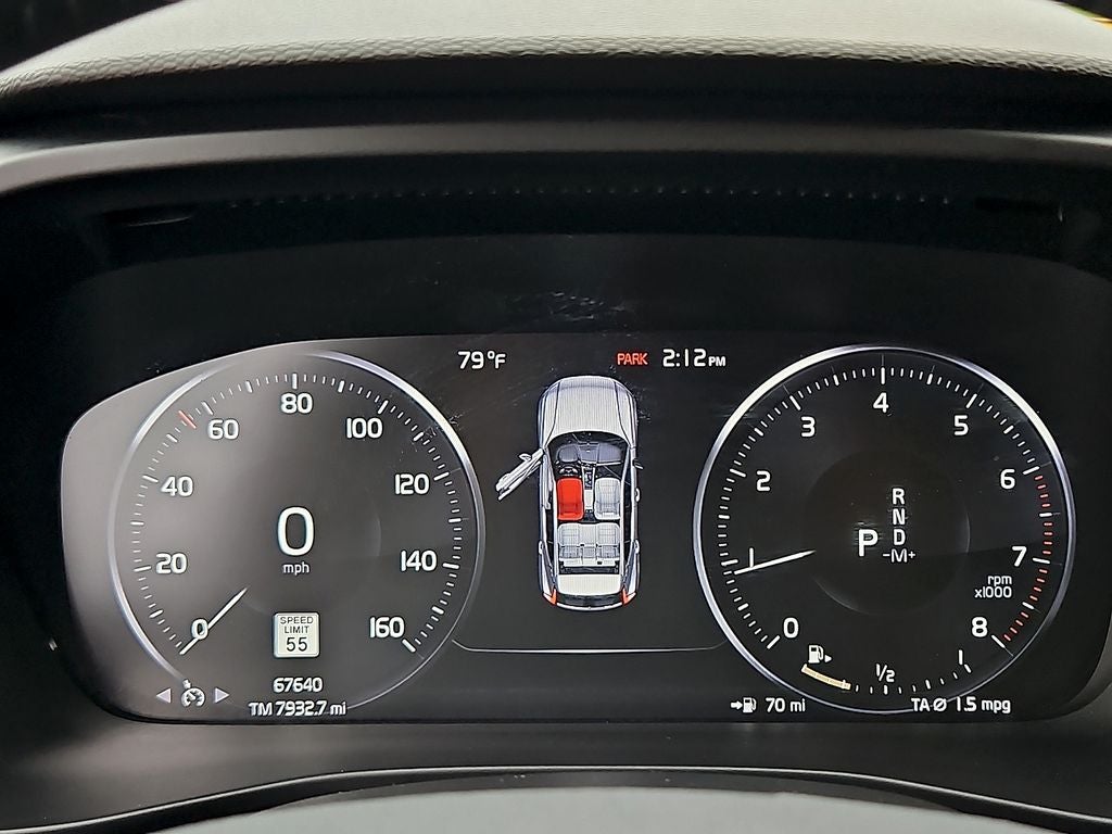 2020 Volvo XC40 Momentum