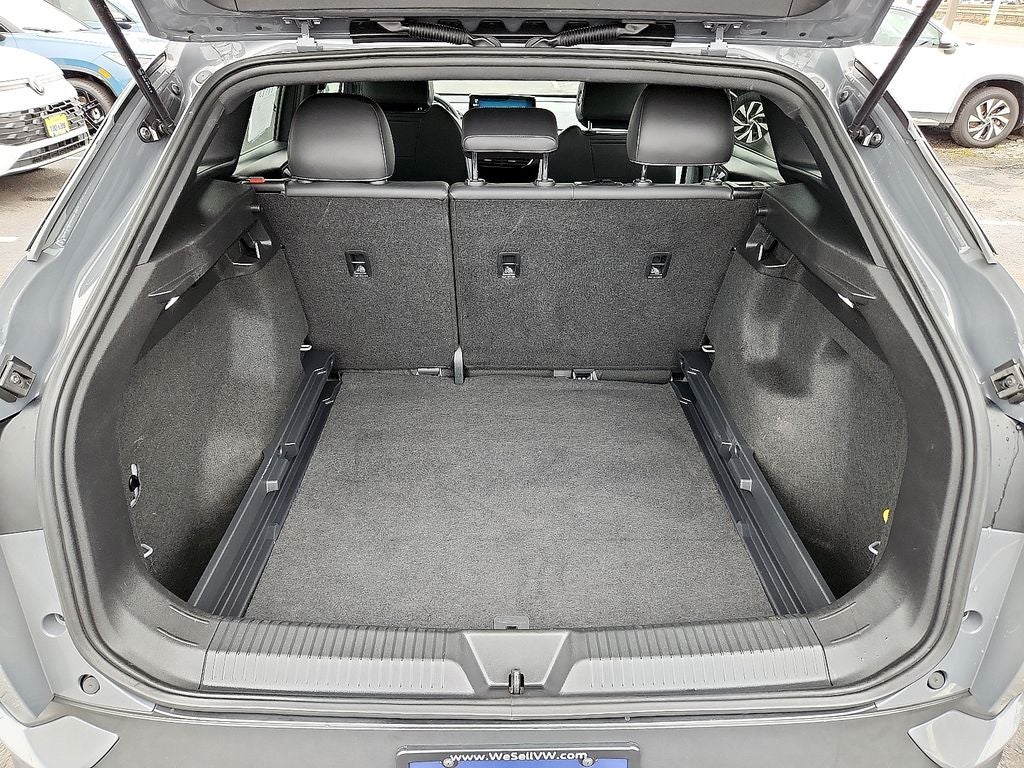 2023 Volkswagen ID.4 Pro